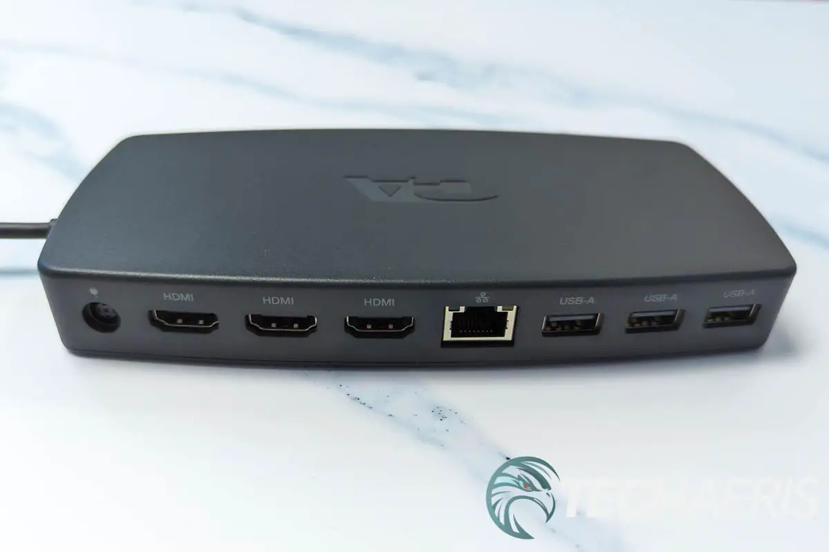 The ports on the back of the CA Essential Universal Docking Station DS-6000