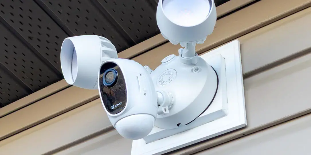 The EZVIZ LC1C Smart Security Light Camera