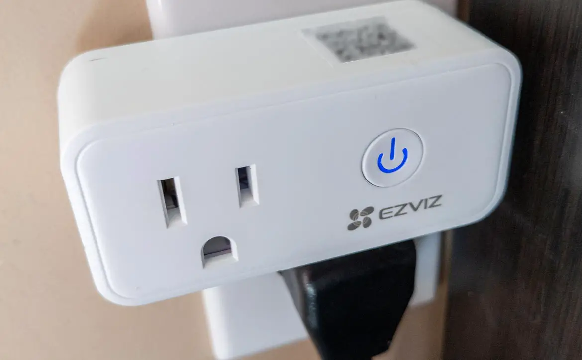 EZVIZ T30-10B-US smart plug